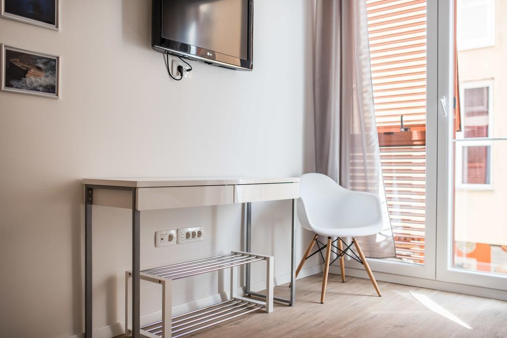 Bell Apartment Zadar Bagian luar foto