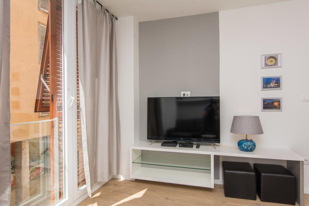 Bell Apartment Zadar Bagian luar foto
