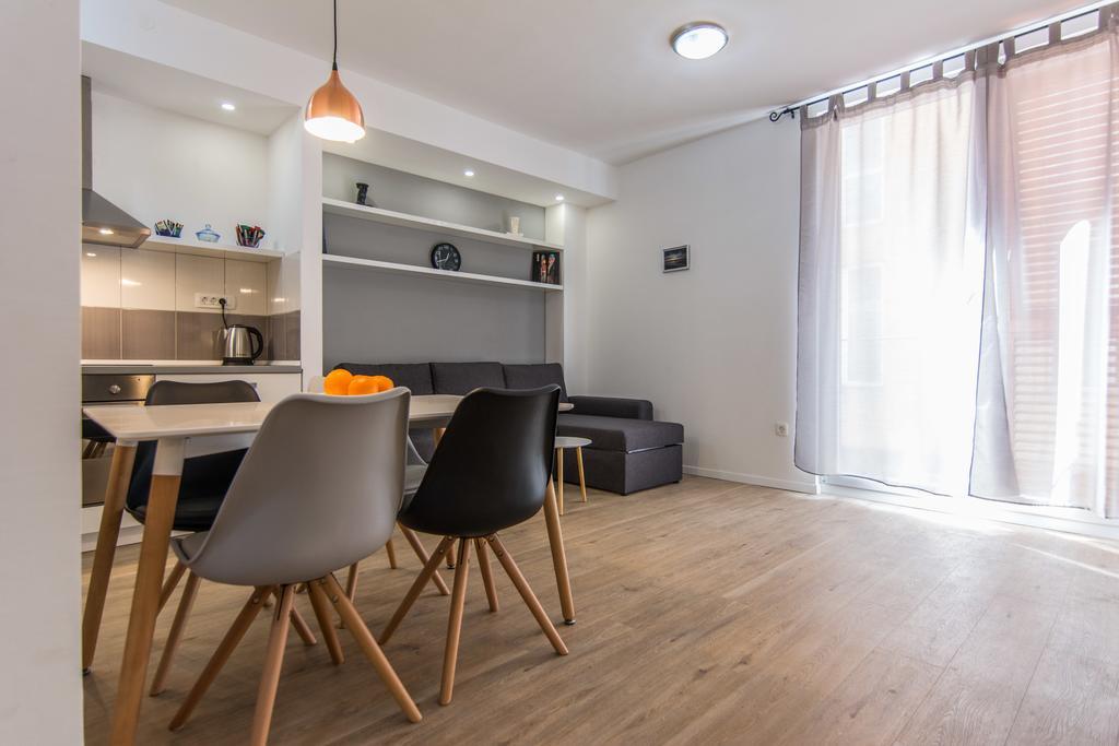 Bell Apartment Zadar Bagian luar foto